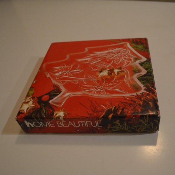 HOME Beautiful (C) (R) Japan Glass Christmas Tree Server Happy Holidays 7.5' - Picture 1 of 6